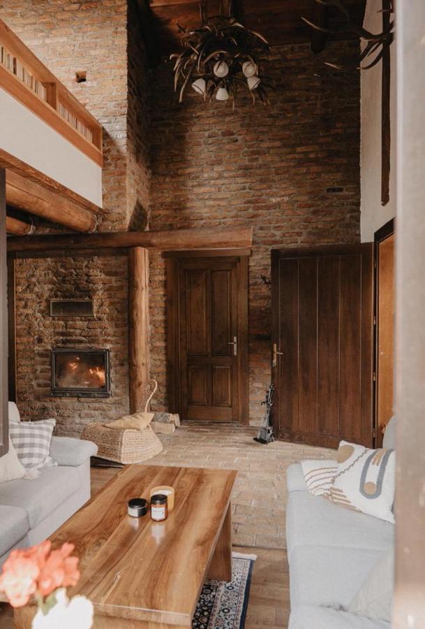 Honey Home Bistrita  Exterior photo